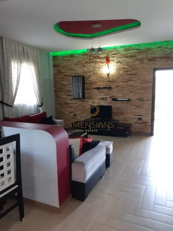 Apartament 2+1 me qera në Bulevardi i Ri, Tiranë, 110 m²