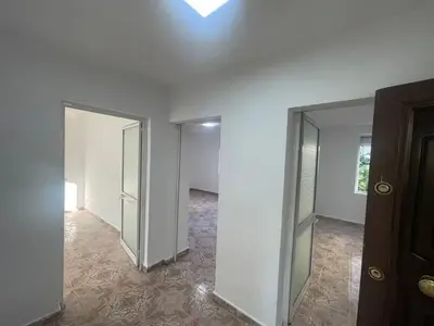 Apartment 2+1 for rent in Stacioni i Trenit, Tirana, 75 m². Photo 1 of 6