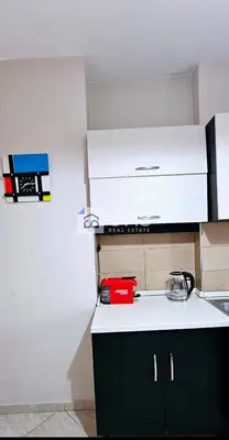 Apartment 1+1 for rent in Rruga e Kavajës, Tirana, 75 m². Photo 9 of 10