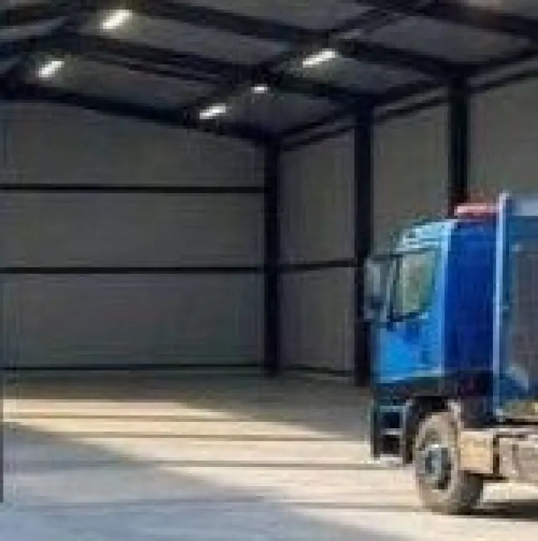 Warehouse for rent in Mëzez, Tirana, 300 m²