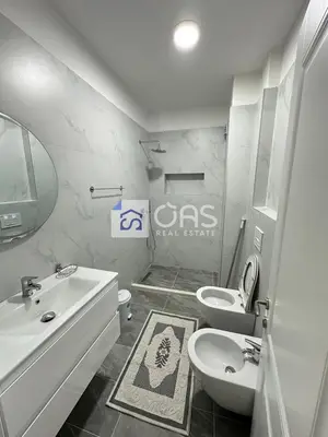 Apartament 2+1 me qera në Qsut, Tiranë, 108 m². Foto 6 nga 8