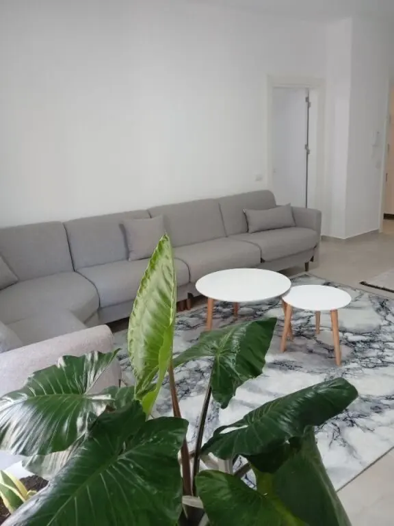 Apartament 2+1 me qera në Rruga Dush Strati, Vlorë, 90 m²
