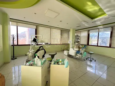 Locale commerciale in affitto a Sauk i Ri, Tirana, 135 m². Foto 6 di 6