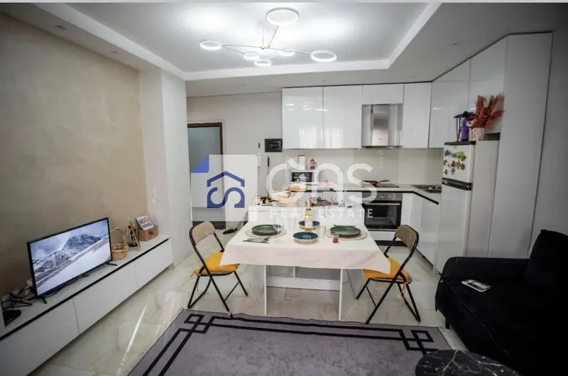 Appartamento 1+1 in affitto a 21 Dhjetori, Tirana, 60 m²