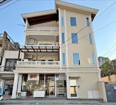 Casa indipendente 2+1 in affitto a Selitë, Tirana, 125 m². Foto 3 di 10