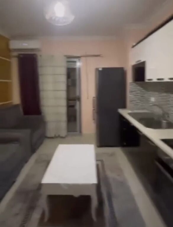 Apartament 1+1 me qera në Kombinat, Tiranë, 65 m²