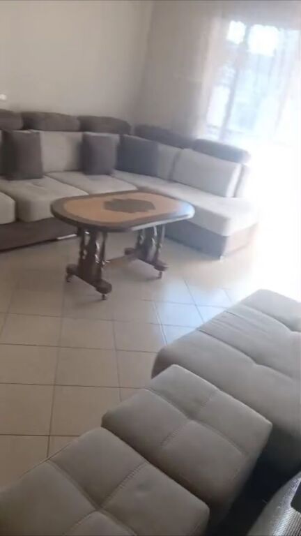 Apartment 2+1 for rent in Astir, Tirana, 100 m². Photo 1 of 3