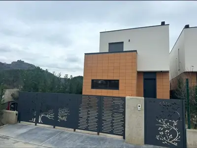 Villa for rent in Mullet, Tirana, 220 m². Photo 2 of 7