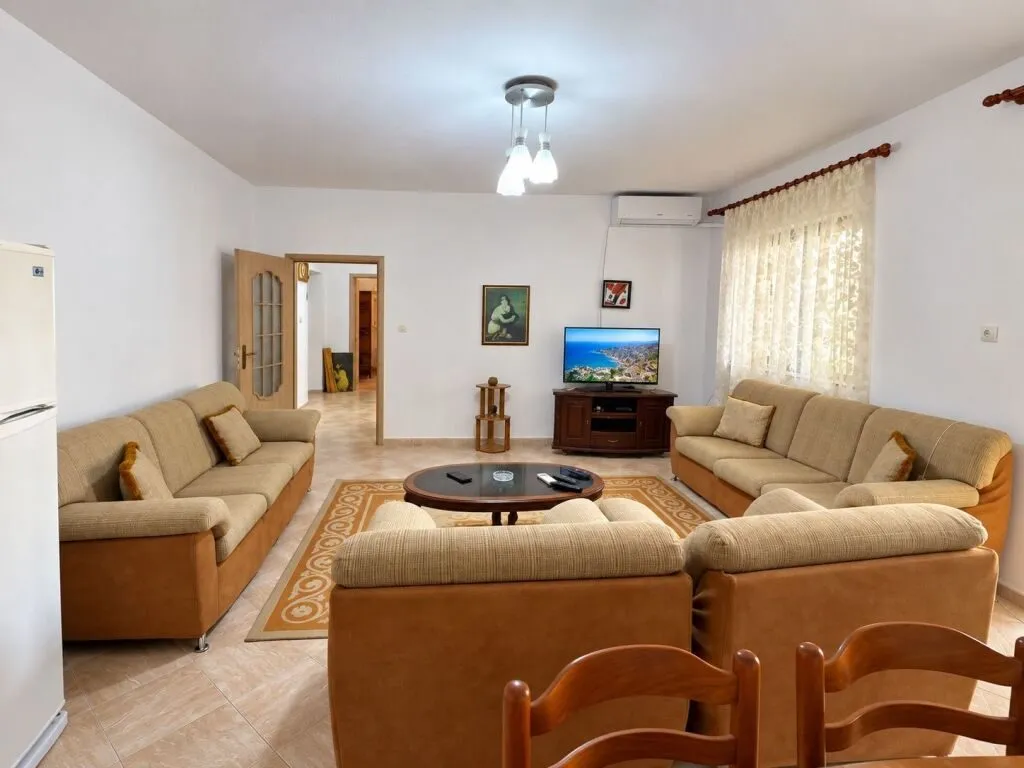 Apartament 2+1 me qera në Hipoteka, Tiranë, 90 m². Foto 1 nga 3