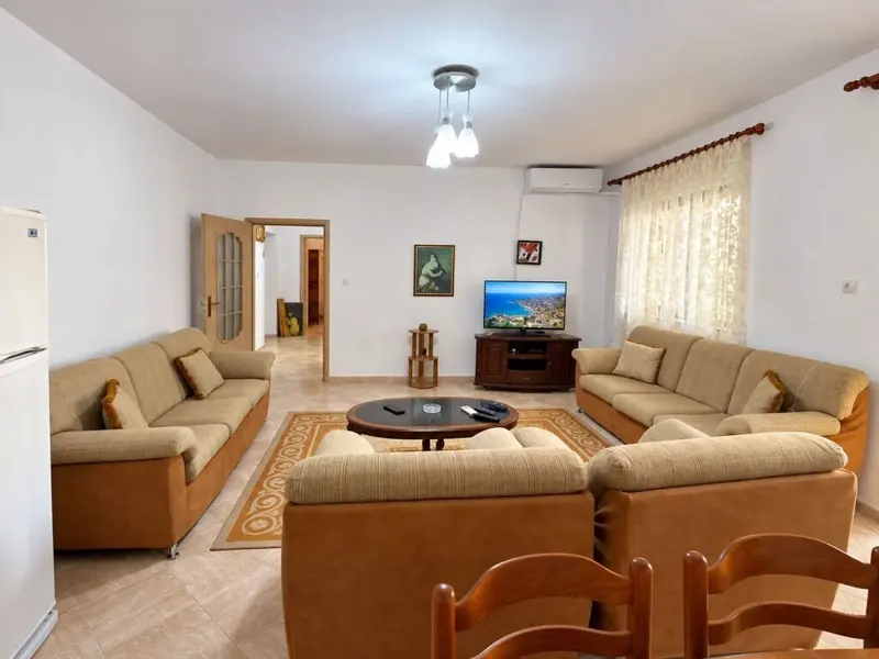 Appartamento 2+1 in affitto a Hipoteka, Tirana, 90 m²