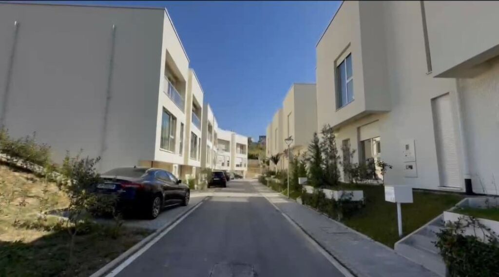 Vilë me qera në Sauk, Tiranë, 200 m². Foto 3 nga 3