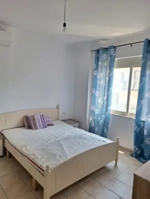 Apartament 2+1 me qera në Rruga Faik Konica, Vlorë, 90 m². Foto 5 nga 10