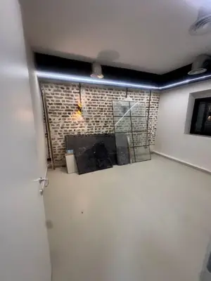 Zyrë me qera në Vasil Shanto, Tiranë, 100 m². Foto 9 nga 11