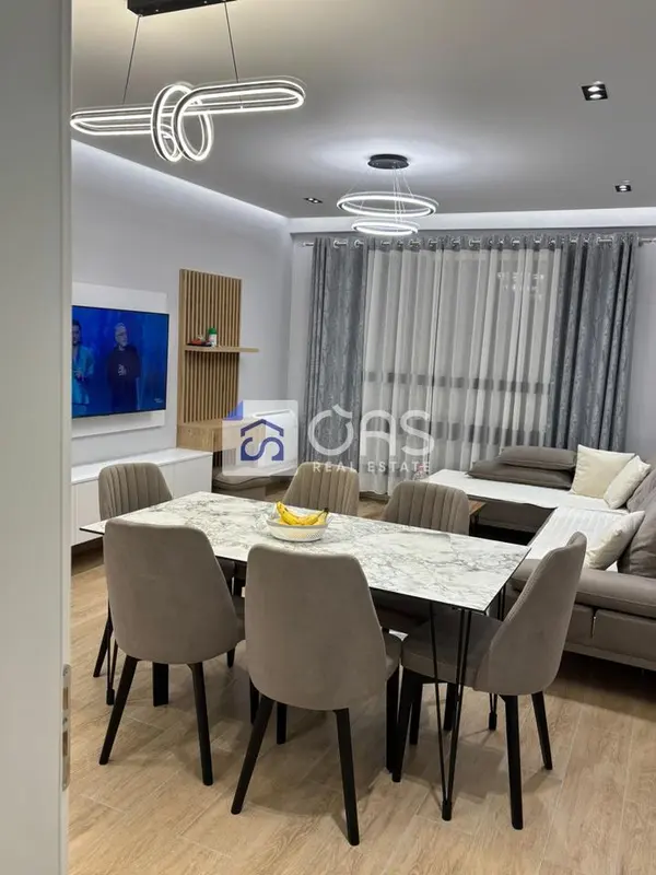 Appartamento 2+1 in affitto ad Ish Fusha e Aviacionit, Tirana, 100 m²