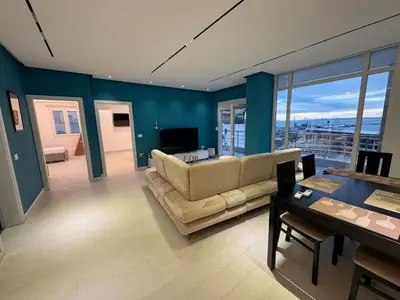 Apartament 2+1 me qera në Ujësjellës Kanalizime, Durrës, 90 m². Foto 2 nga 7