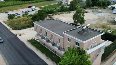 Locale commerciale in affitto a Rruga Tirane-Ndroq, Tirana, 1.500 m². Foto 2 di 2