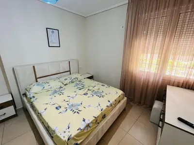 Apartament 1+1 me qera në Rruga Gjergj Arianiti, Vlorë, 62 m². Foto 3 nga 9