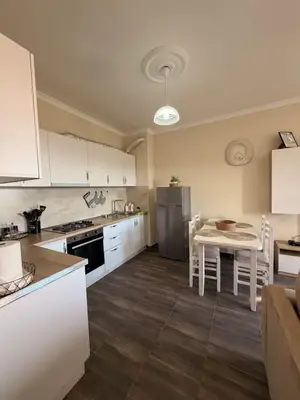 Apartament 2+1 me qera në Stadiumi Niko Dovana, Durrës, 100 m². Foto 3 nga 10