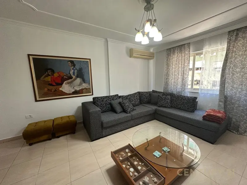 Appartamento 2+1 in affitto a Rruga Petro Nini Luarasi, Tirana, 86 m²