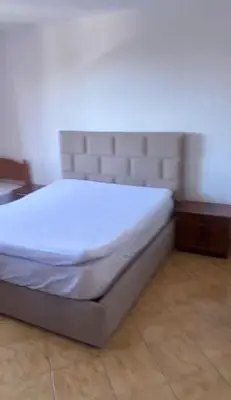 Appartamento 1+1 in affitto a Kinostudio, Tirana, 70 m². Foto 3 di 7