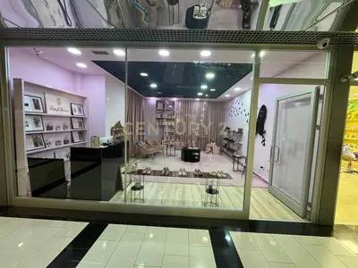 Dyqan me qera në ETC Galeria - European Trade Center, Tiranë, 58 m². Foto 2 nga 5