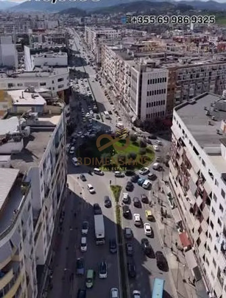 Locale commerciale in affitto ad Astir, Tirana, 100 m². Foto 1 di 1