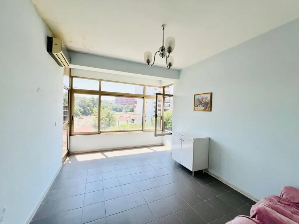 Office for rent in Garda, Tirana, 146 m². Photo 1 of 6