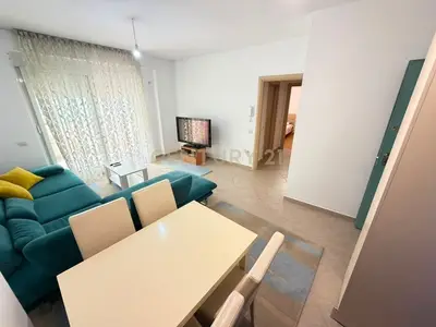 Apartment 1+1 for rent in Kompleksi Magnet, Tirana, 91 m². Photo 2 of 7