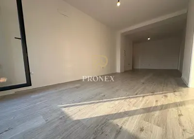 Zyrë me qera në Rruga e Barrikadave, Tiranë, 100 m². Foto 7 nga 7