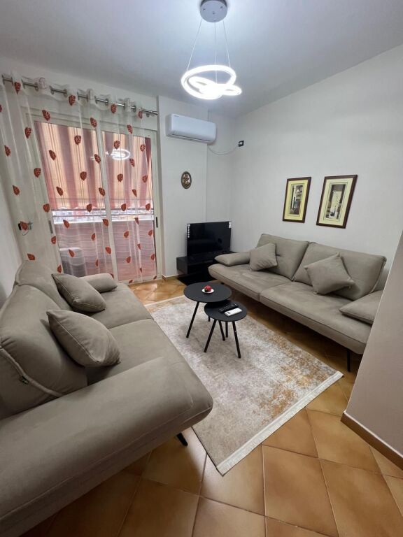 Appartamento 1+1 in affitto a Blloku, Tirana, 65 m²