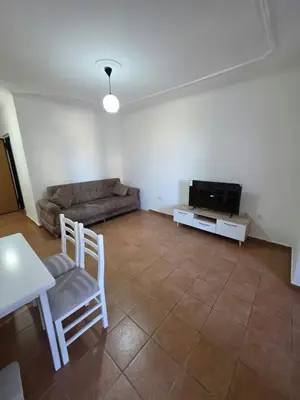Appartamento 1+1 in affitto a Stadiumi Dinamo, Tirana, 55 m². Foto 1 di 8