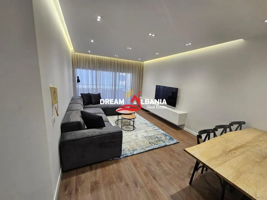 Apartament 2+1 me qera në Rruga Him Kolli, Tiranë, 110 m². Foto 1 nga 11