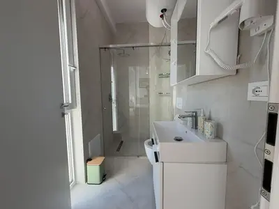 Vilë me qera në Liqeni i Farkes, Tiranë, 200 m². Foto 7 nga 12