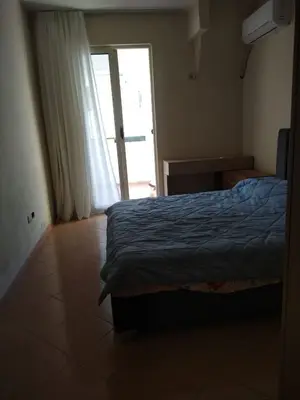 Apartament 1+1 me qera në Rruga Mujo Ulqinaku, Durrës, 90 m². Foto 7 nga 9