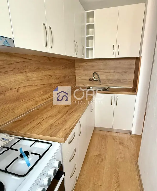 Appartamento 1+1 in affitto a Rruga Bardhyl, Tirana, 56 m²
