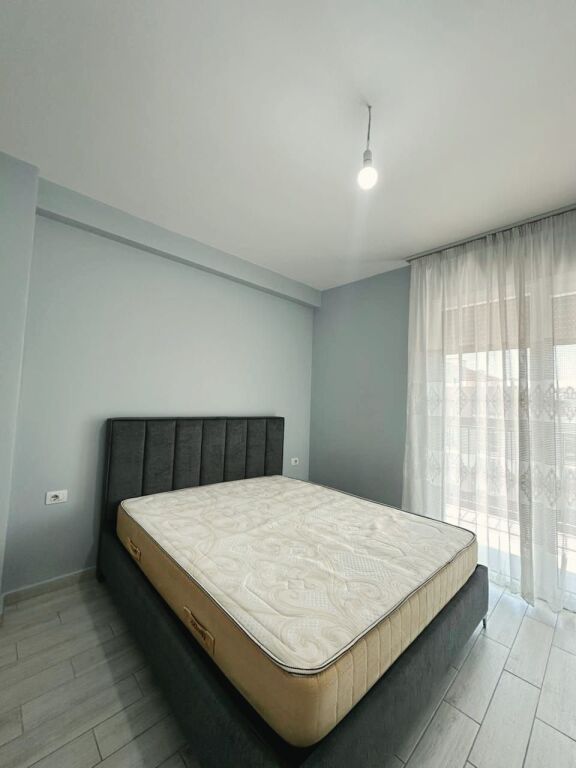 Appartamento 1+1 in affitto ad Astir, Tirana, 70 m². Foto 3 di 3