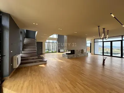 Villa for rent in Rolling Hills Luxury Residences, Tirana, 600 m². Photo 10 of 12