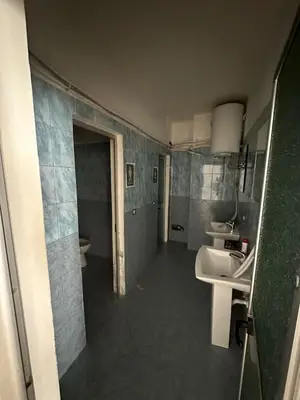 Locale commerciale in affitto a Qendër, Durazzo, 160 m². Foto 4 di 4