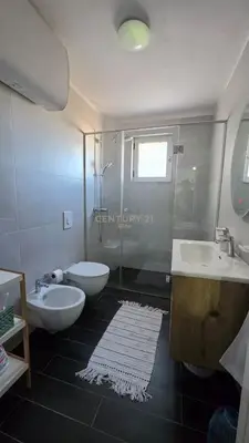 Apartament 1+1 me qera në Xhamlliku, Tiranë, 50 m². Foto 8 nga 8