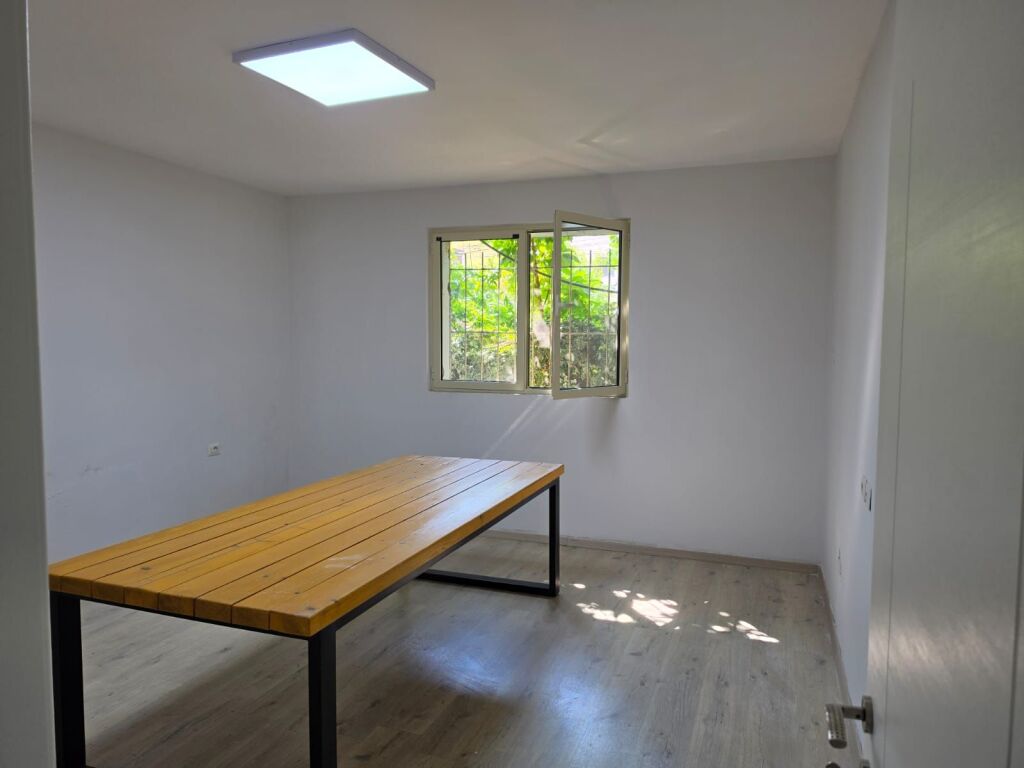 Vilë me qera në Selvia, Tiranë, 213 m². Foto 3 nga 3