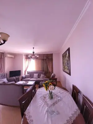 Apartament 2+1 me qera në Ish Ekspozita, Tiranë, 125 m². Foto 2 nga 7