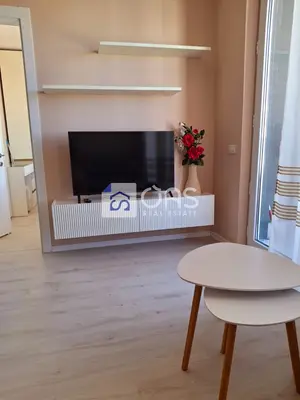 Apartament 1+1 me qera në Univers City, Tiranë, 65 m². Foto 2 nga 12