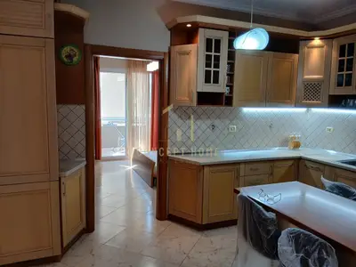Apartament 2+1 me qera në Rruga e Kosovarëve, Tiranë, 92 m². Foto 7 nga 11