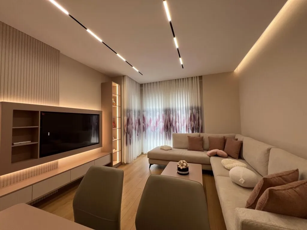 Appartamento 2+1 in affitto a Zogu i Zi, Tirana, 100 m². Foto 1 di 7