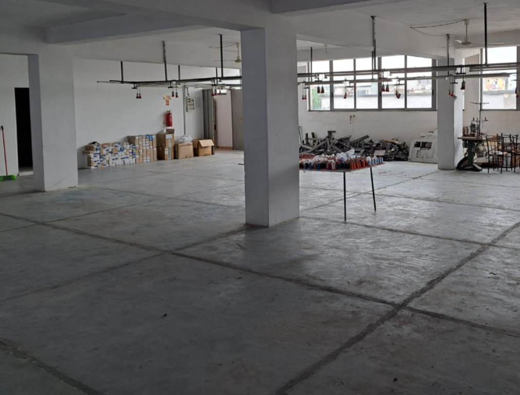 Magazzino in affitto a Rruga Siri Kodra, Tirana, 540 m². Foto 3 di 3