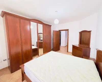 Apartament 2+1 me qera në Komuna e Parisit, Tiranë, 100 m². Foto 3 nga 3