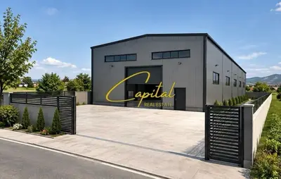 Warehouse for rent in Mëzez, Tirana, 450 m². Photo 1 of 2