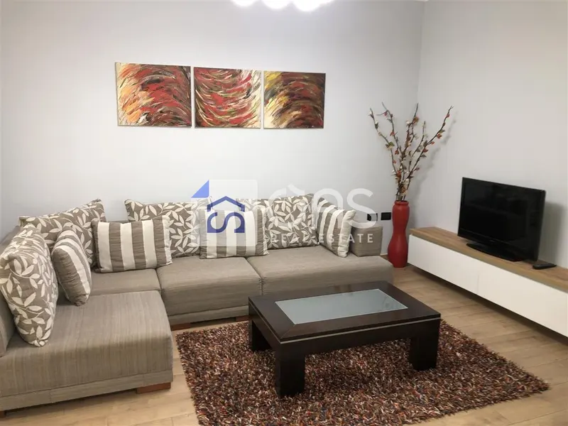 Appartamento 1+1 in affitto a Myslym Shyri, Tirana, 65 m²