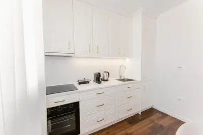 Appartamento 1+1 in affitto ad Astir, Tirana, 75 m². Foto 3 di 10
