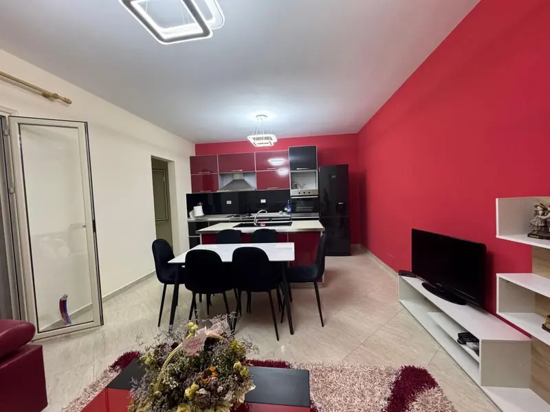 Shtëpi private 2+1 me qera në Plazh, Durrës, 131 m²